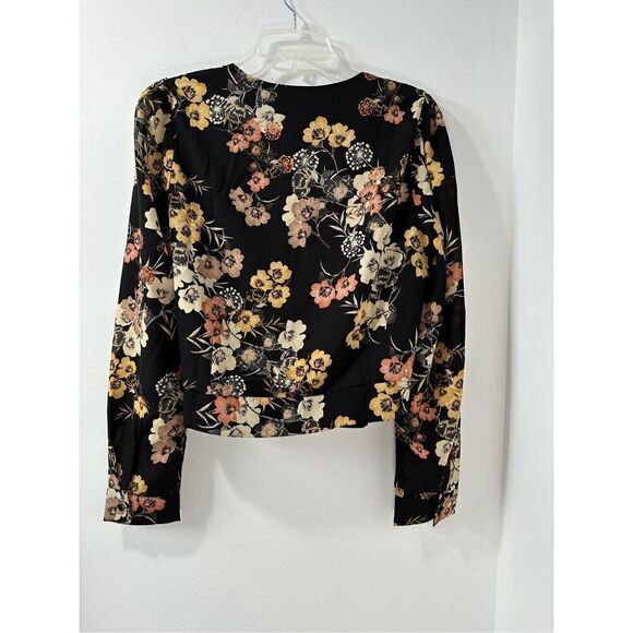 On Twelfth women’s black floral crossover front top size Large. #34-1236 - Picture 3 of 4